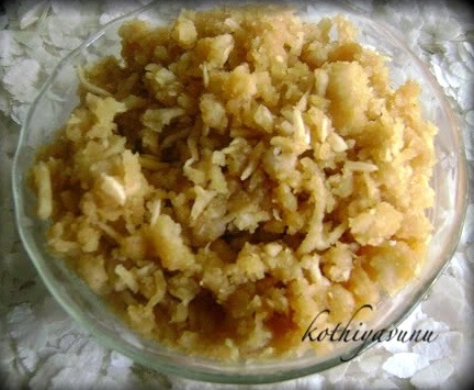 Aval-Nanachathu-Sweetened Beaten Rice Flakes|kothiyavunu.com