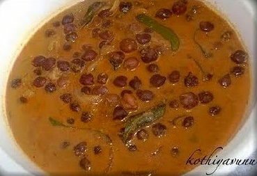 Kadala Curry – Black Chickpea Curry