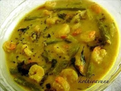 Chemmeen Muringakka Curry Recipe | Prawn -Shrimp Drumstick Curry Recipe