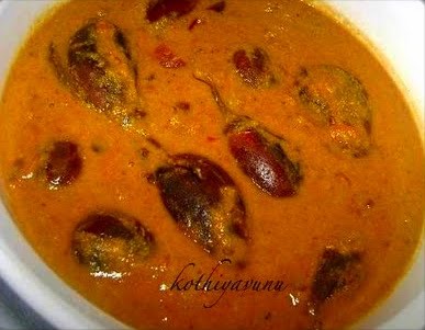 Ennai Kathirikkai Kuzhambu  Recipe | Egg Plant -Brinjal – Vazhuthananga Curry Recipe | Stuffed Eggplant in Tamarind Sauce