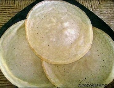 Kerala Godhambu Vellayappam /Fermented Wheat Pancakes