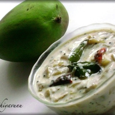 Pacha Manga Kichadi – Kerala Sadya Recipe – Raw Mango Yogurt Gravy