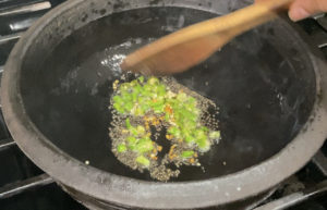 Chopped Green Chillies-Puli Inji-Inji Puli|kothiiyavunu.com