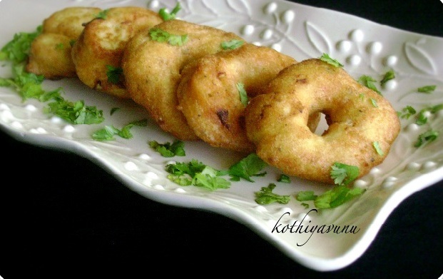 Uzhunnu Vada-Medu Vada|kothiyavunu.com