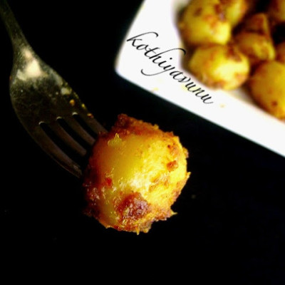 Baby Potato Roast Recipe – Urulakkizhangu Roast Recipe