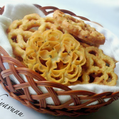 Achappam /Kerala Style Rosette Cookies