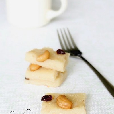 Kappa Kinnathappam Recipe – Tapioca Steamed Cake in a Plate