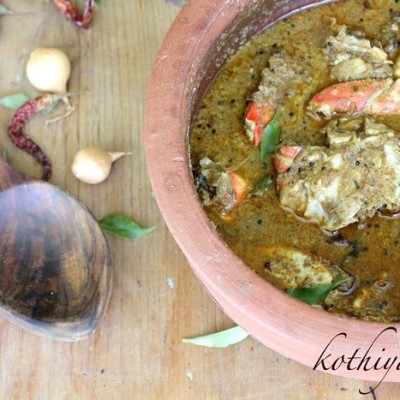 Nadan Njandu Varutharacha Curry Recipe | Spicy Crab Curry with Roasted Coconut