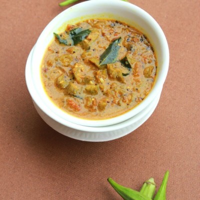 Vendakka Puli Recipe- Palakkad Style | Okra-Ladies Finger Tamarind Curry Recipe