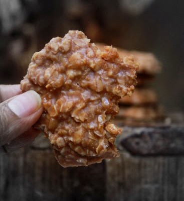 Almond No-Bake Cookies |kothiyavunu.com