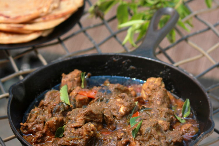 Easy One Pot Nadan Chicken Curry|kothiyavunu.com