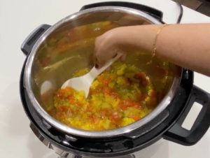 Quick Stir after pressure cooking-Veg Kurma|kothiyavunu.com