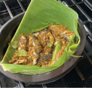 Mathi Lined on banana leaf-Mathi Thappu vechathu|kothiyavunu.com